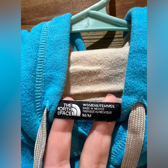 The North Face Sweatshirt - Picture 2 of 3